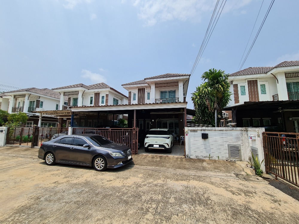 2-story semi-detached house for sale (similar to a single house), Greenery, Pho Chae, Samut Sakhon, near Ekachai Golf & Country Club
