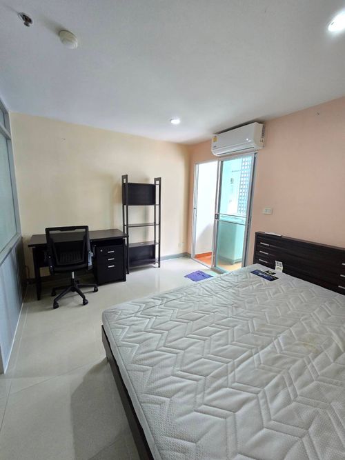 Condo for sale near BTS Bangna and expressway