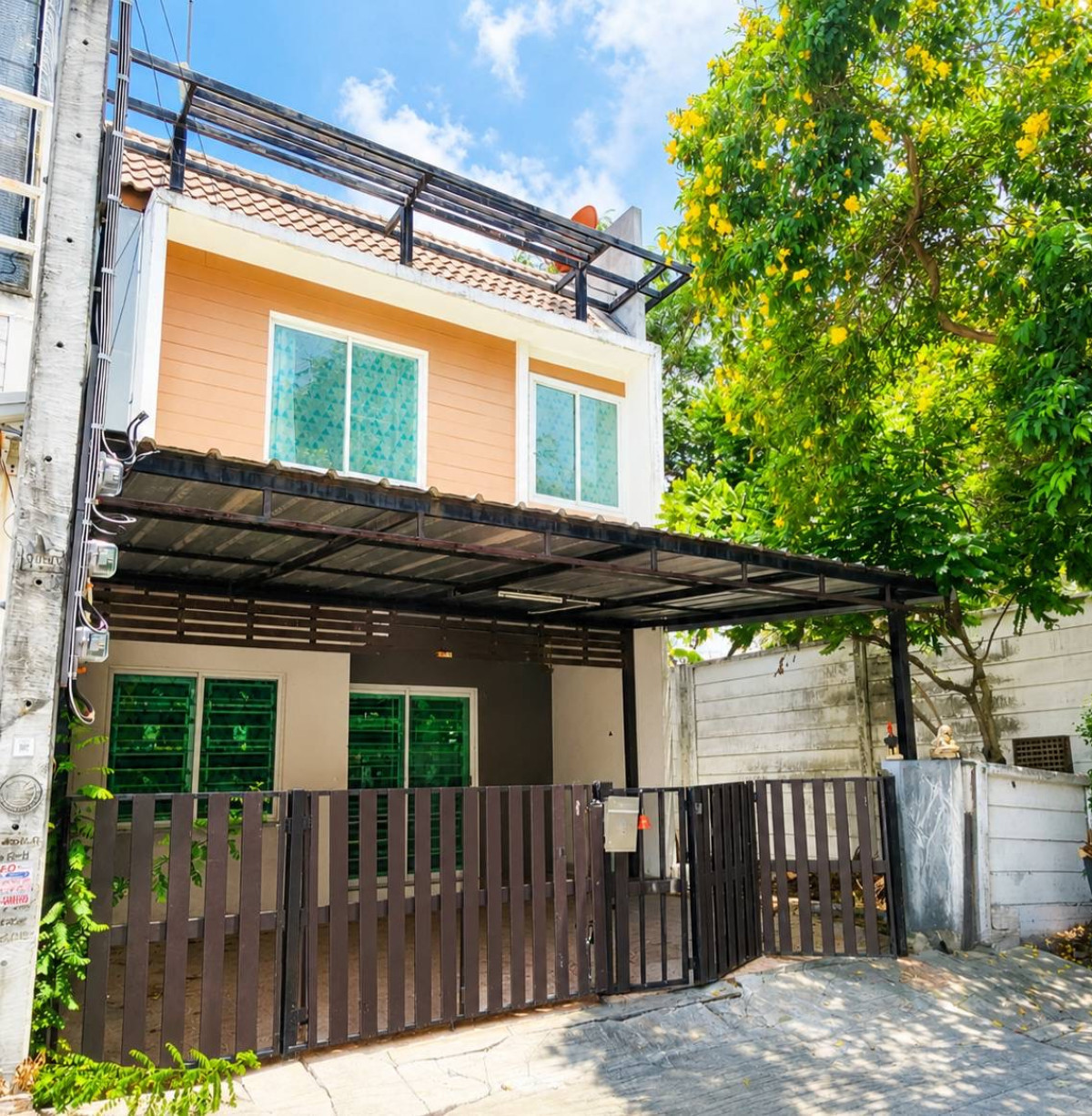 For Sale Townhouse/Townhome , The Colors Premium Bangna Km.8 , Bang Phli Yai , Bang Phli , Samut Prakarn , CX-160217 For Sale Townhouse/Townhome , The Colors Premium Bangna Km.8 , Bang Phli Yai , Bang Phli , Samut Prakarn , CX-160217