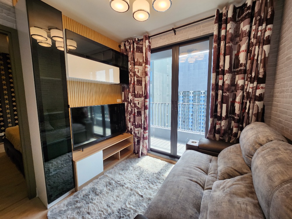 Resort style condo for rent, Ideo O2, near BTS Bangna, only 22,000B
