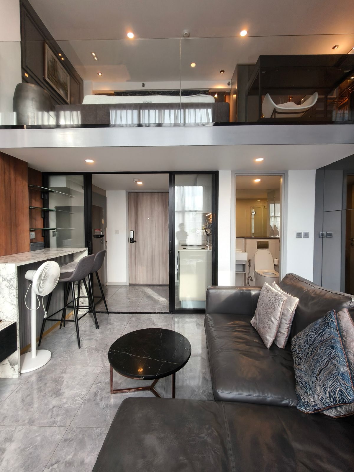 1 นอนสไตล์ Loft Duplex ให้เช่าที่ KnightsBridge Prime Sathon (ไนท์บริดจ์ ไพร์ม สาธร) ชั้นสูง ห้องสวย – รูปที่ 2