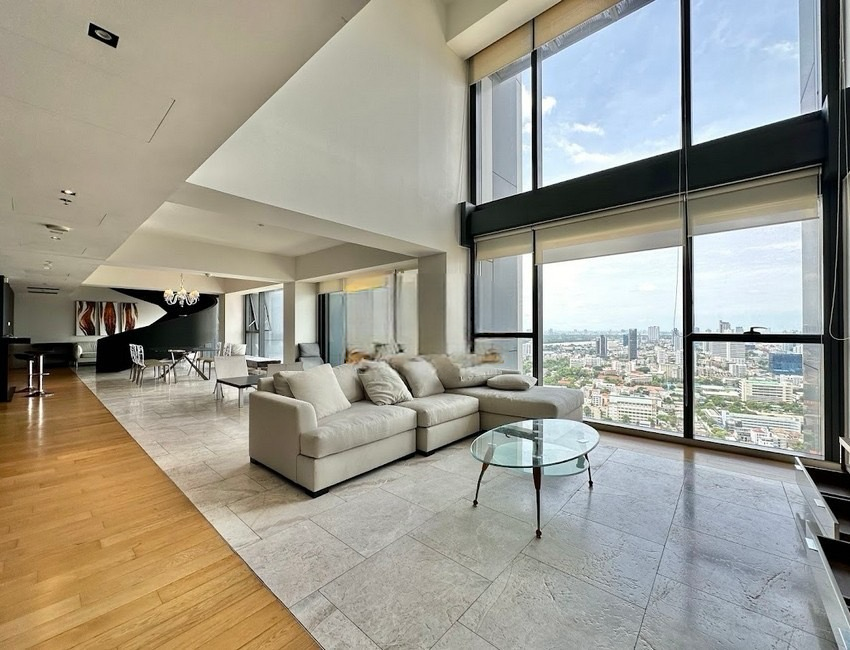 The Met Sathorn: 4bed 5bath + maid Duplex 40+Fl 370sqm. 75,000,000 Am: 0656199198
