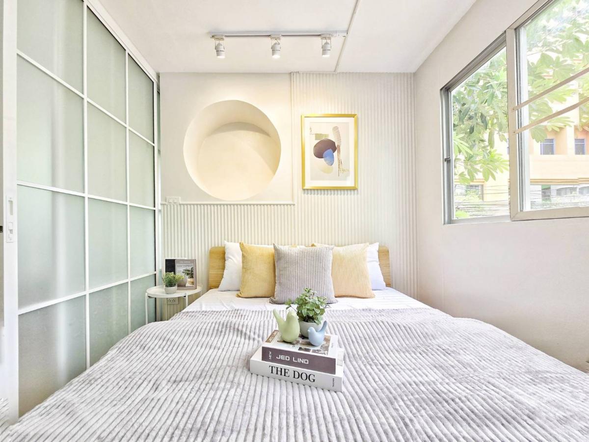 Staying here is..good🥰🥰 Lumpini Center Lat Phrao 111 ✨️Corner room...beautiful room in cafe style, near The Mall Bangkapi Staying here is..good🥰🥰 Lumpini Center Lat Phrao 111 ✨️Corner room...beautiful room in cafe style, near The Mall Bangkapi