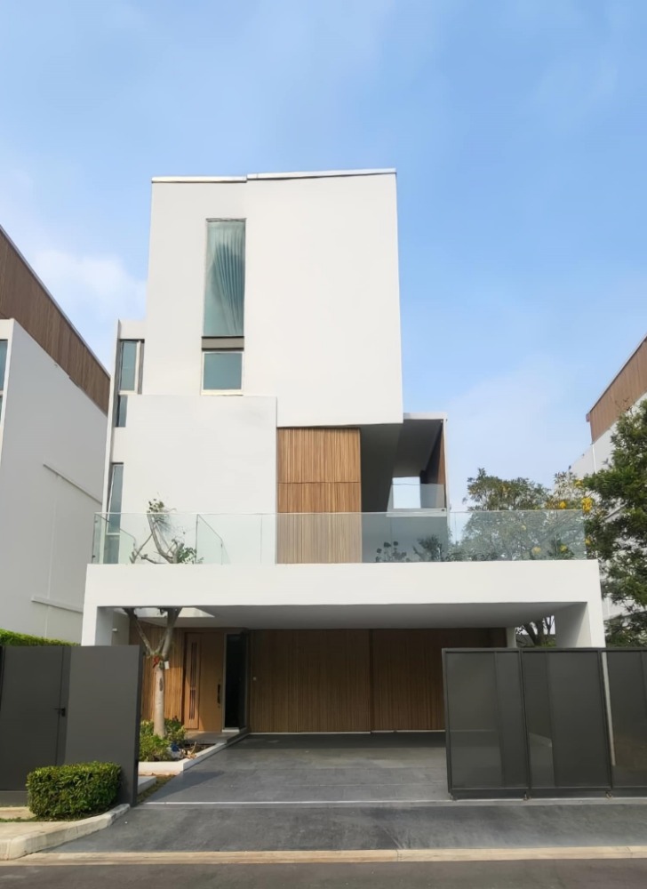 For Rent Single House **  Vive Rama 9   3beds 4 baths F/F