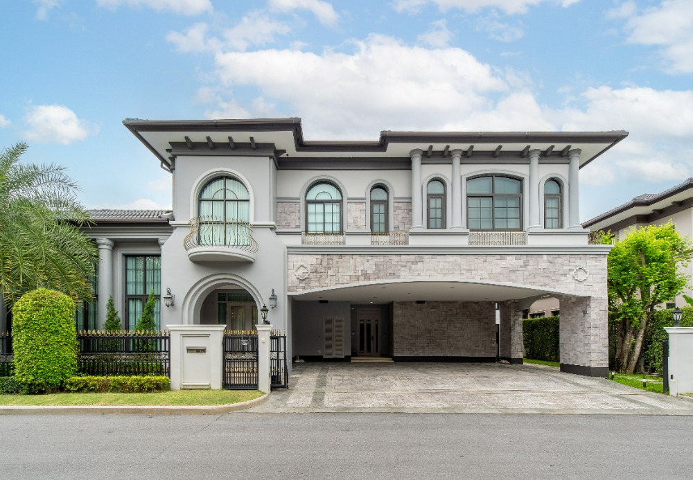Sell ​​luxury mansions The Grand Pinklao, Alpina zone, converted 186.7 sq. 671 sq. RM. With a swimming pool