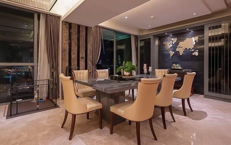 ● High floor ● ชั้น 35+ 243 ตร.ม. | 3 ห้องนอน | คอนโดใกล้ เซ็นทรัล พระราม 3 7 นาที, เทอร์มินอล21 พระราม 3 16 นาที ● High floor ● ชั้น 35+ 243 ตร.ม. | 3 ห้องนอน | คอนโดใกล้ เซ็นทรัล พระราม 3 7 นาที, เทอร์มินอล21 พระราม 3 16 นาที