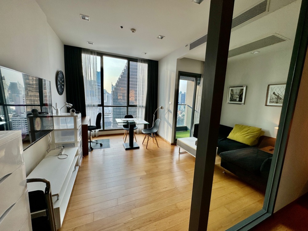 ❖ Prime Location ❖ ชั้น 20+ 46.25 ตร.ม. | 1 ห้องนอน 1 ห้องน้ำ ตกแต่งครบ | คอนโด ใกล้ BTS นานา 2 นาที, โคเรียนทาวน์ 2 นาที, BTS อโศก 3 นาที – รูปที่ 2
