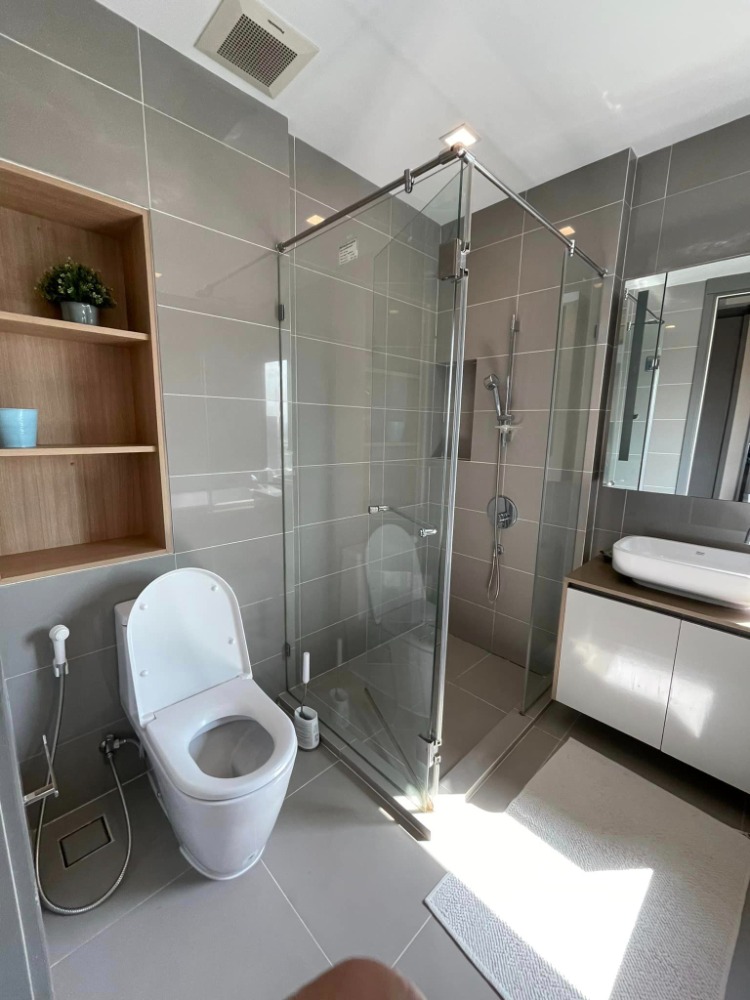 For rent  M Silom ห้องสวย พร้อมอยู่ เลี้ยงสัตว์ได้ ใกล้ BTS ช่องนนทรี LH-RW004803 – รูปที่ 3