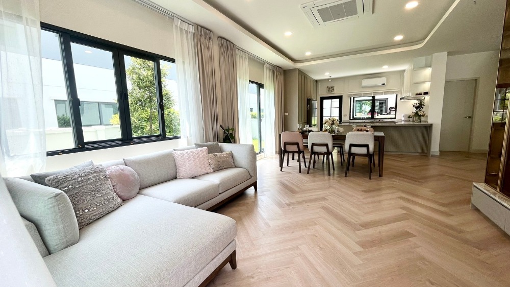 Detached house for rent in the Centro Bangna Project, near Mega Bangna — 170,000 THB per month. – รูปที่ 4