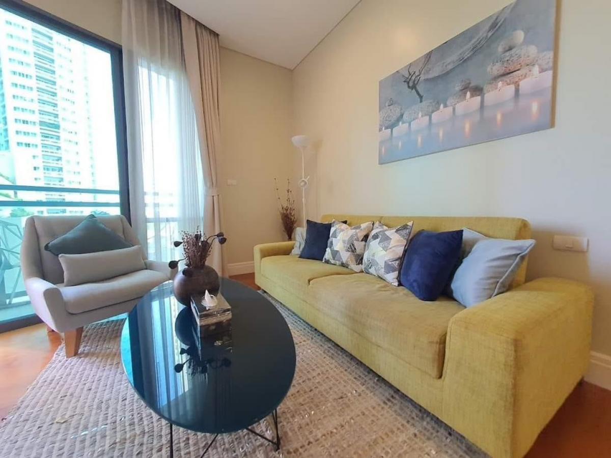 📢👇Grab or Gone as this reason👇Good location in Em District, very good price and size for 1 bedroom, fully nice furnished, pool view. 📢👇Grab or Gone as this reason👇Good location in Em District, very good price and size for 1 bedroom, fully nice furnished, pool view.