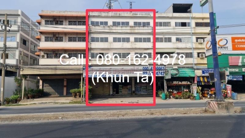 Commercial building for sale on Phraeksa Road, Samut Prakan, 3 units, 4 floors, 96 sq m, 1,536 sq m, parking in the front and back.