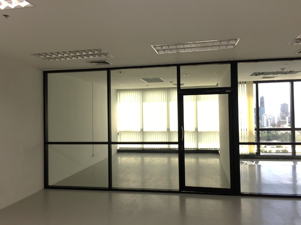📌FOR RENT📌Lake Rajada Office Complex ตรงข้ามสวนเบญจกิติ(โรงงานยาสูบ) ใกล้ศูนย์ประชุมแห่งชาติสิริกิต