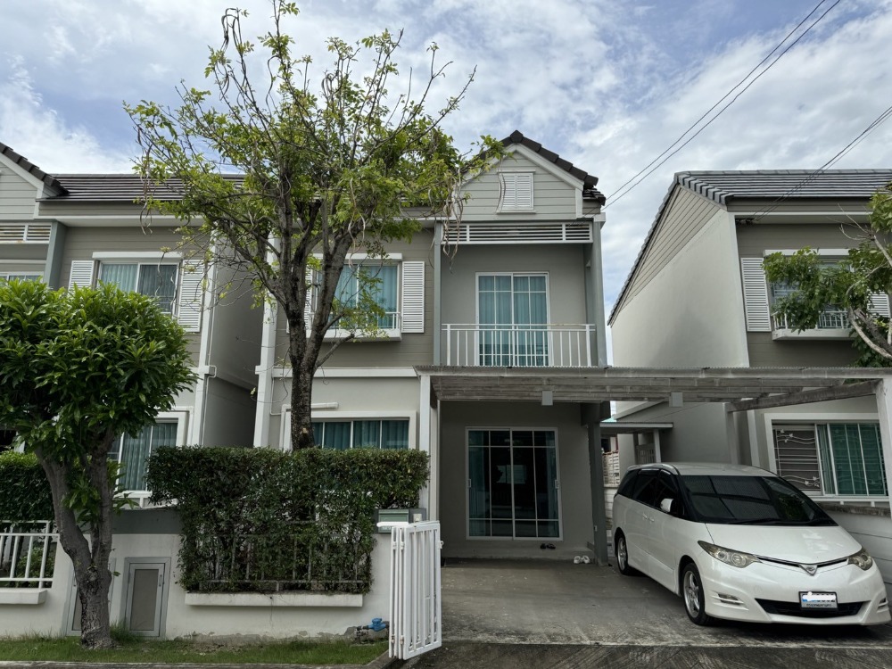 Townhome for rent Areeya Village Bangna-Wongwaen 2, lowest price in the market.