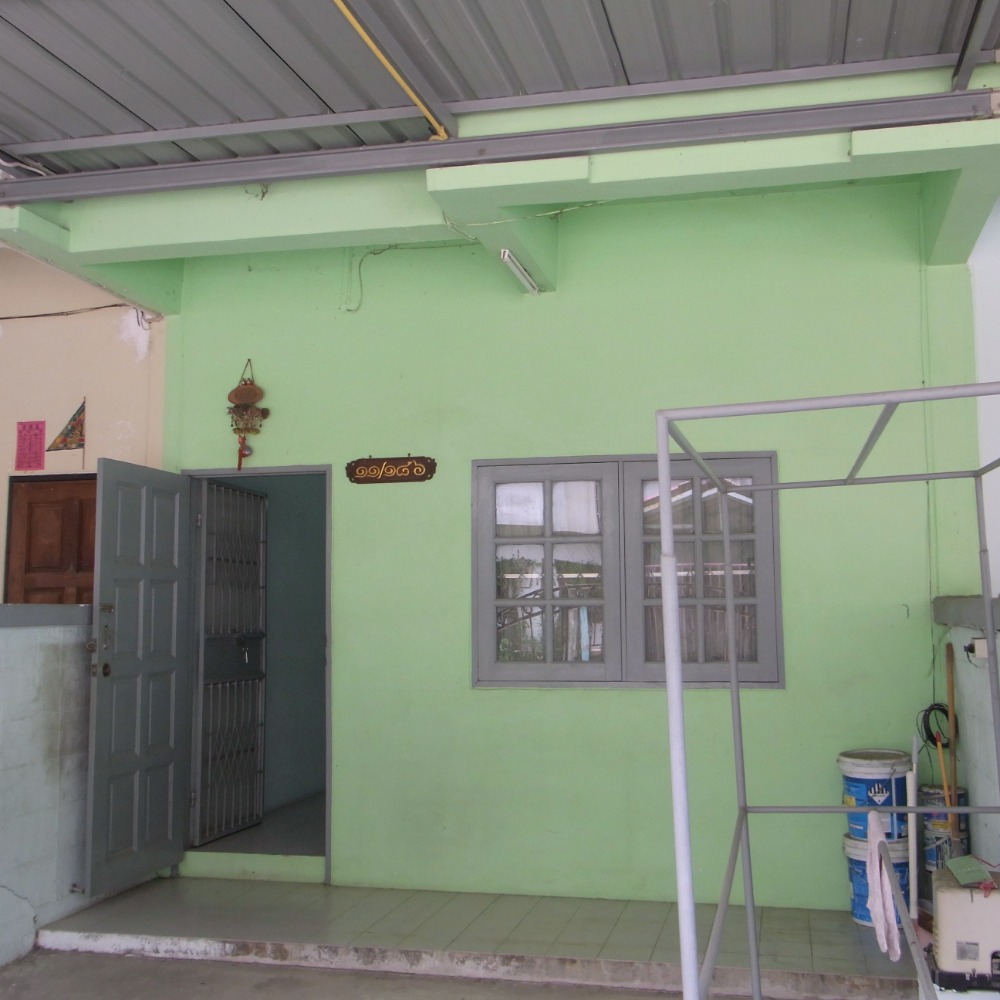 2-story townhouse, good condition, Ketsarin Village, Ekachai 119, community location. 2-story townhouse, good condition, Ketsarin Village, Ekachai 119, community location.