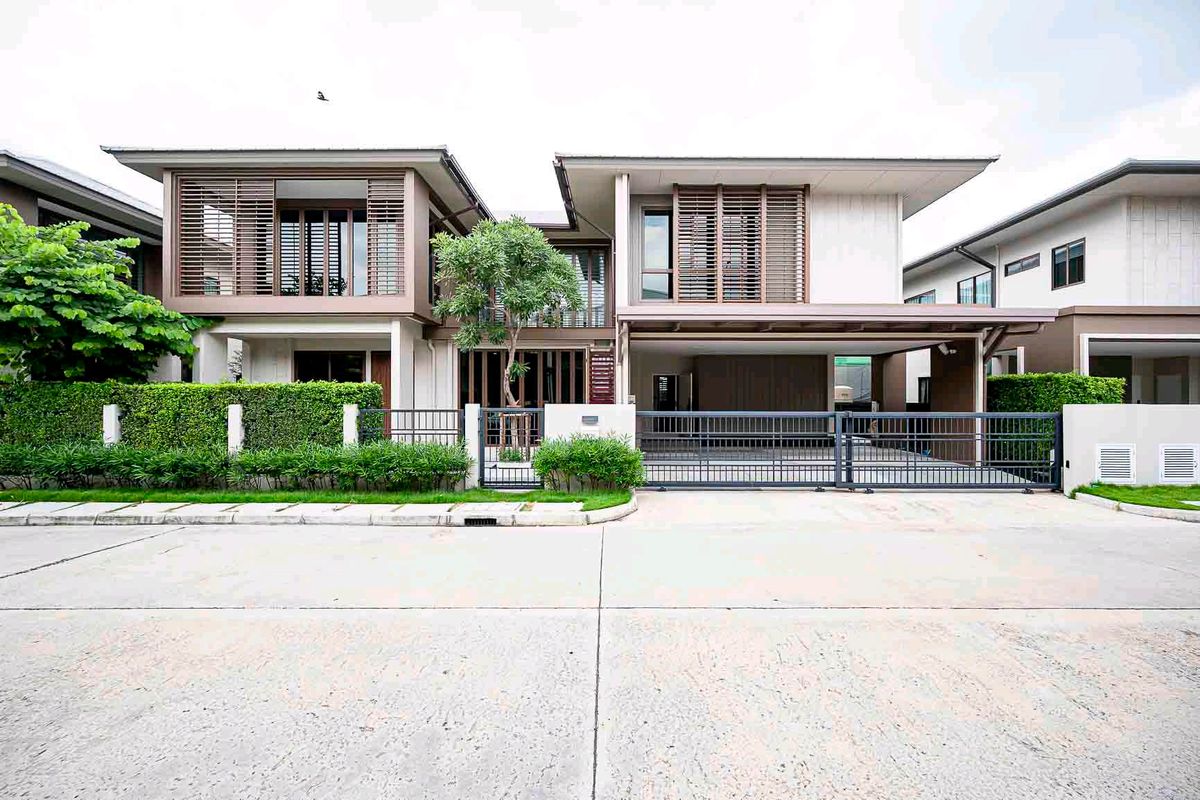 Urgent ‼️ Burasiri Krungthep Kreetha, large house, size 100 sq m, usable area 374 sq m, very special price 💥💥 Urgent ‼️ Burasiri Krungthep Kreetha, large house, size 100 sq m, usable area 374 sq m, very special price 💥💥
