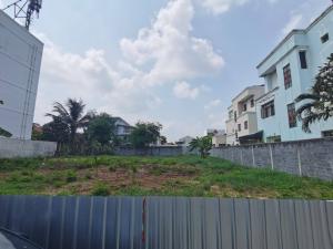 ● Land already filled, Soi Sabaijai ● 240.00 sq.w. | Beautiful rectangular shape, width 24 m., depth 40 m. | Samsen Nok, Huai Khwang | Near MRT Sutthisan 4 mins., Boonthavorn Ratchada 8 mins.