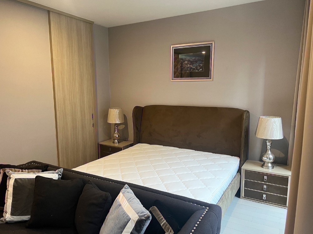 For sale condo  Noble ploenchit  unblock view tower C (S05-2610)