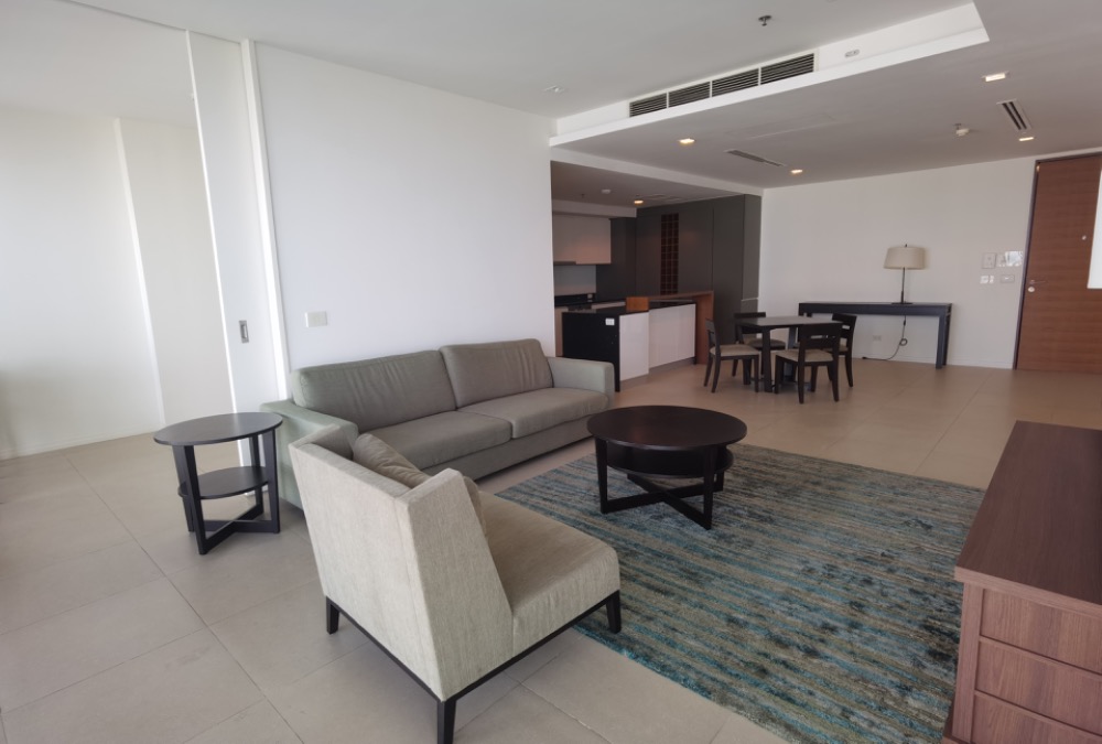 The River by Raimon Land - High Floor 2 Beds Unit Facing IconSiam for Rent! The River by Raimon Land - High Floor 2 Beds Unit Facing IconSiam for Rent!