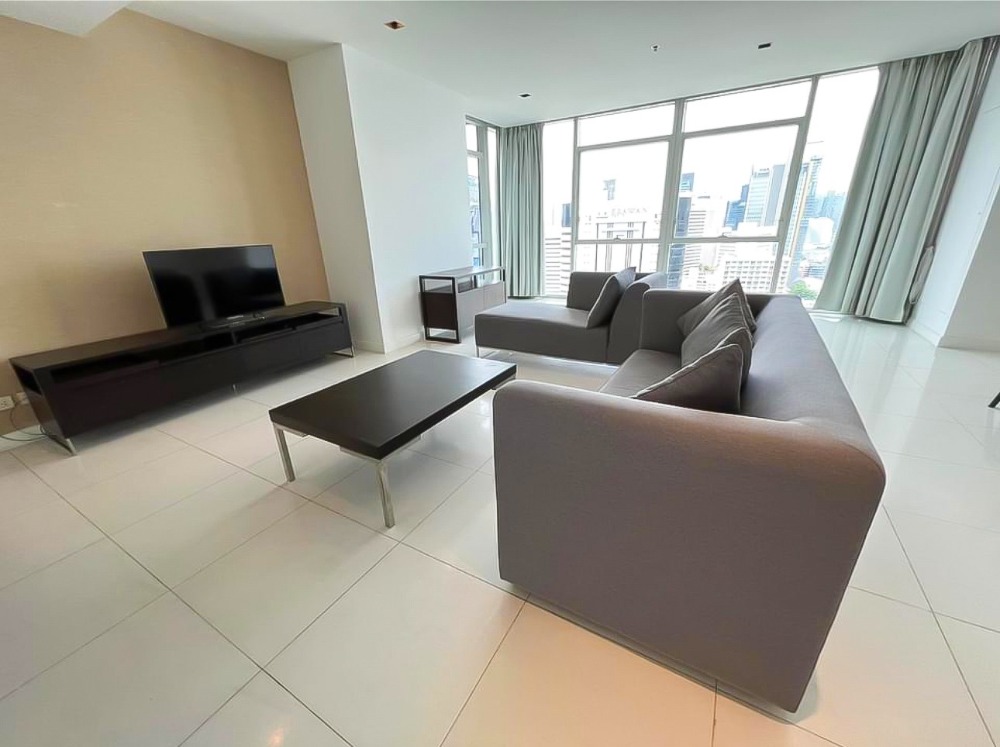 ♦ Nice view ♦ ชั้น 25+ 198.00 ตร.ม. | 3 ห้องนอน 4 ห้องน้ำ + ห้องแม่บ้าน | คอนโดใกล้ BTS เพลินจิต 2 นาที, เซ็นทรัล เอ็มบาสซี 5 นาที, เซ็นทรัลเวิลด์ 6 นาที – รูปที่ 2