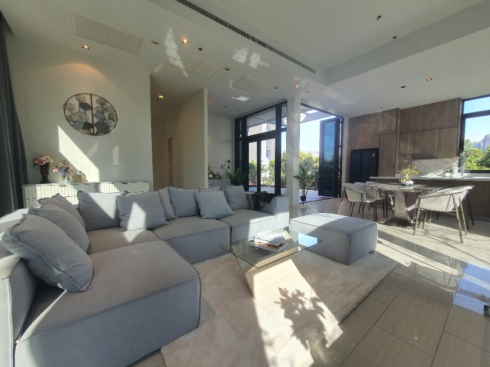 ให้เช่า!! CIRCLE LIVING PROTOTYPE เฟอร์นิเจอร์ครบ ห้องใหญ่มากกก ใกล้ MRT เพชรบุรี พร้อมเข้าอยู่
