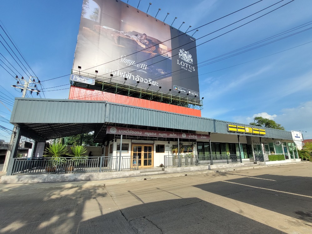 For rent: Building space on Boromratchonnanee Road - Soi Boromratchonnanee 105, next to Suan Dokmai Village, area 25-300 sq m., suitable for restaurants, beverage shops, sales offices, shops, and warehouses. For rent: Building space on Boromratchonnanee Road - Soi Boromratchonnanee 105, next to Suan Dokmai Village, area 25-300 sq m., suitable for restaurants, beverage shops, sales offices, shops, and warehouses.