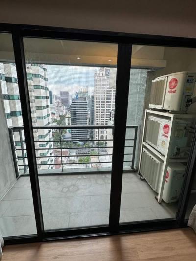 ขาย คอนโด สาทร การ์เด้นส์  78 ตรม.อาคารB ชั้น25ขาย 11,900,000 บาท