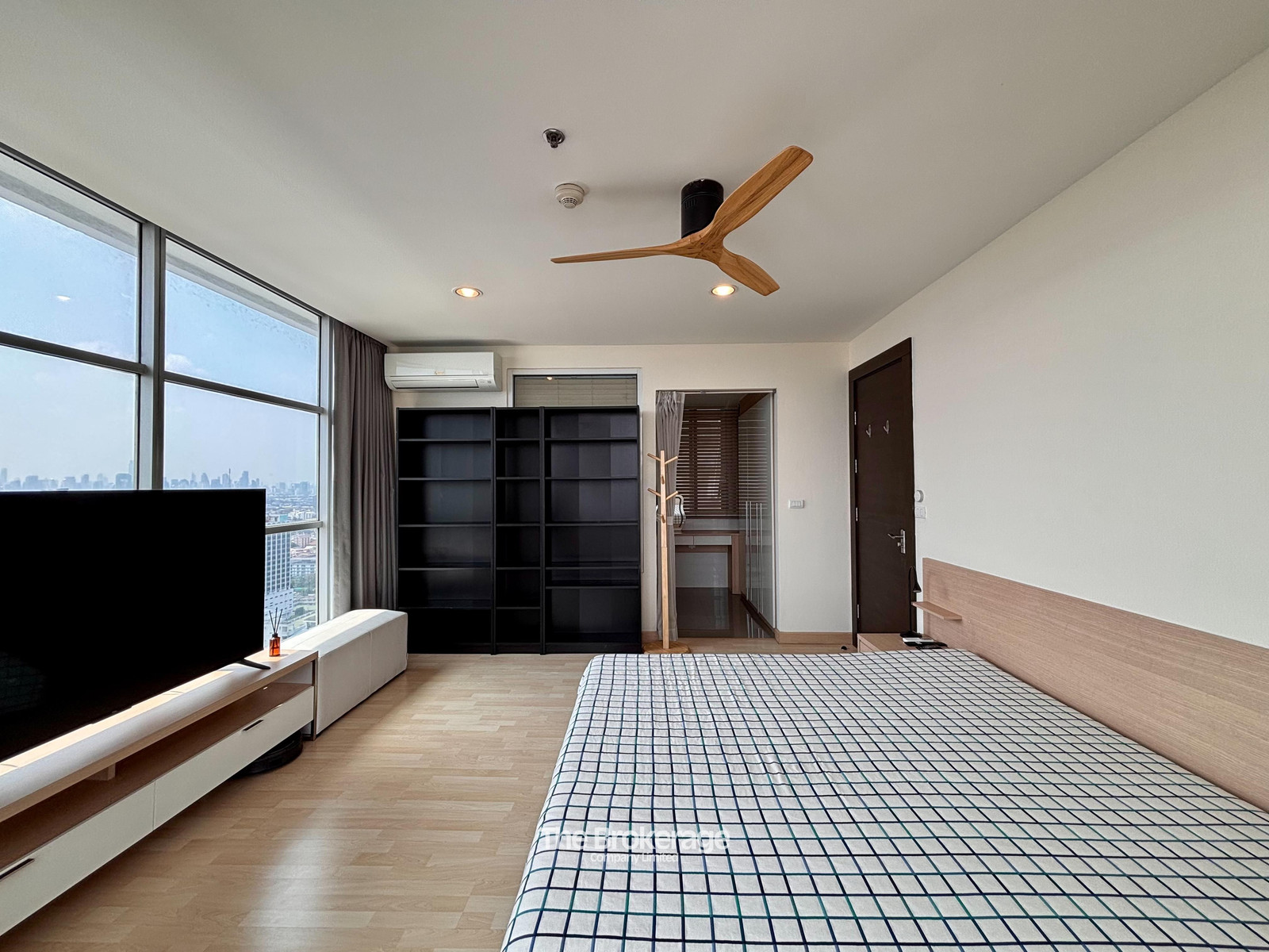 For rent! Condo Rhythm Ratchada (Rhythm Ratchada) 2 bedrooms, 2 bathrooms, 73 sq m, 30,000 baht, contact Line: @thebrokerage For rent! Condo Rhythm Ratchada (Rhythm Ratchada) 2 bedrooms, 2 bathrooms, 73 sq m, 30,000 baht, contact Line: @thebrokerage
