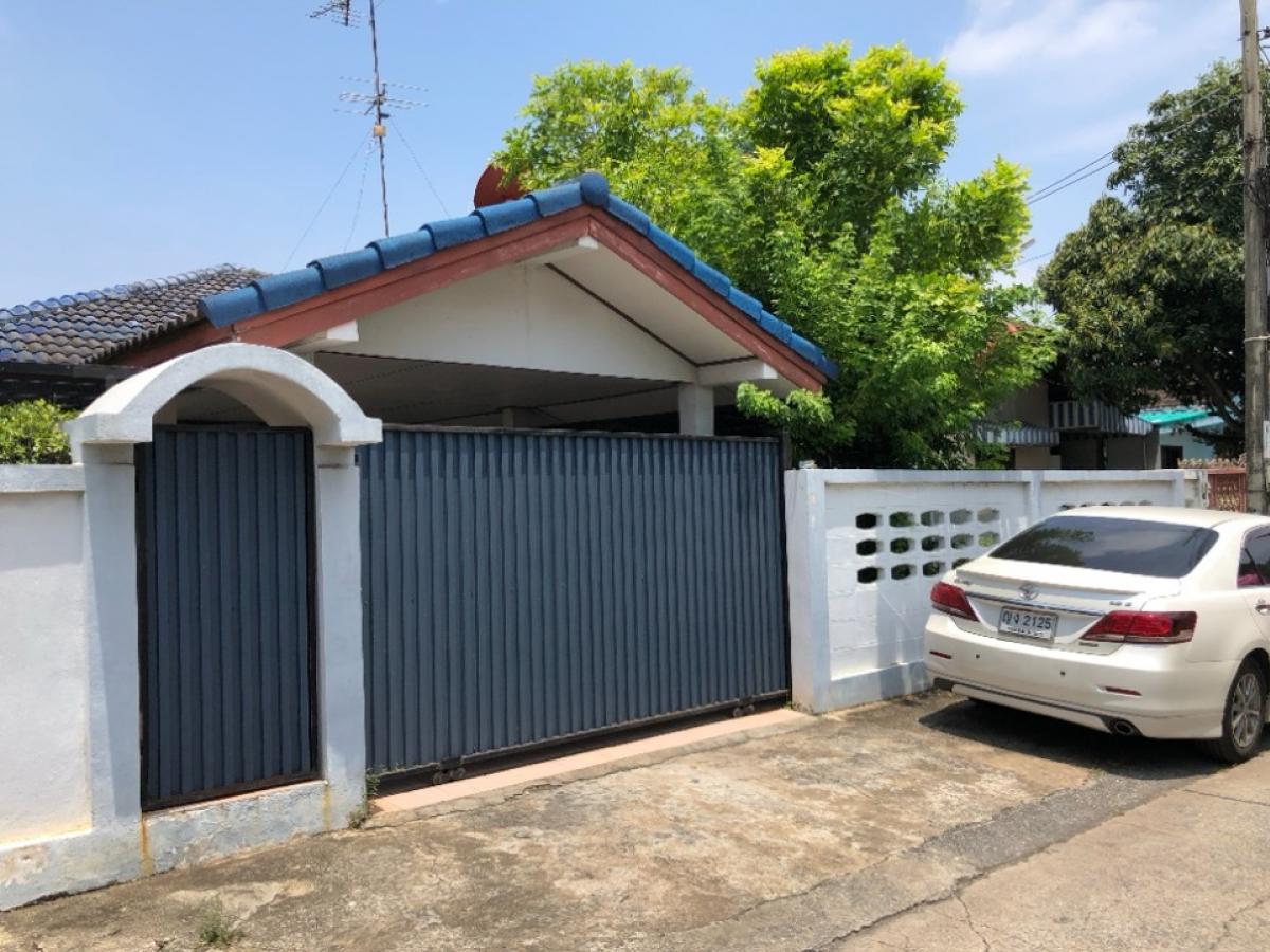 Single house for rent, very cheap, Ram Intra, pets allowed, near Fashion Island shopping mall, Pink Line BTS, 4 minutes