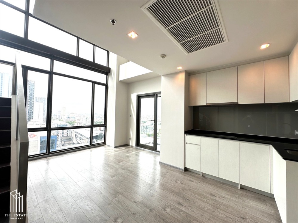 For Sale Whizdom Avenue Ratchada-Ladprao ห้อง Duplex ตำแหน่งมุม  ทิศตะวันออกเฉียงเหนือ ได้วิวโล่ง @14.30MB