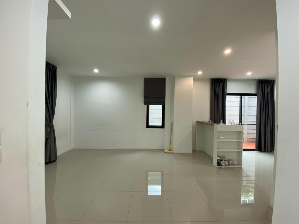 ให้เช่า ทาวน์โฮม 3 ชั้น 32.9 ตรม. ม.ดิแอมเบียนซ์ พหลโยธิน สายไหม 53 – รูปที่ 3