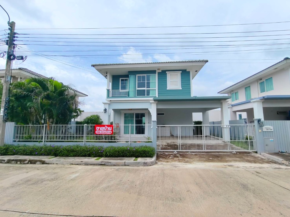 For sale: Single house, 52 sq.w., Pruksa Lada Village, Wongwaen-Hathai Rat
