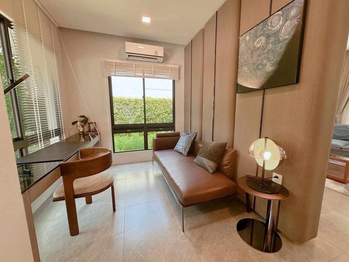 ❖ Type Premier ❖ บ้านเดี่ยว 2 ชั้น | 86.00 ตร.ว. 240.00 ตร.ม. | 4 ห้องนอน 5 ห้องน้ำ 3 ที่จอดรถ | ใกล้ Central Village 9 นาที, ท่าอากาศยานสุวรรณภูมิ 24 นาที, Assumption Univ 28 นาที – รูปที่ 2