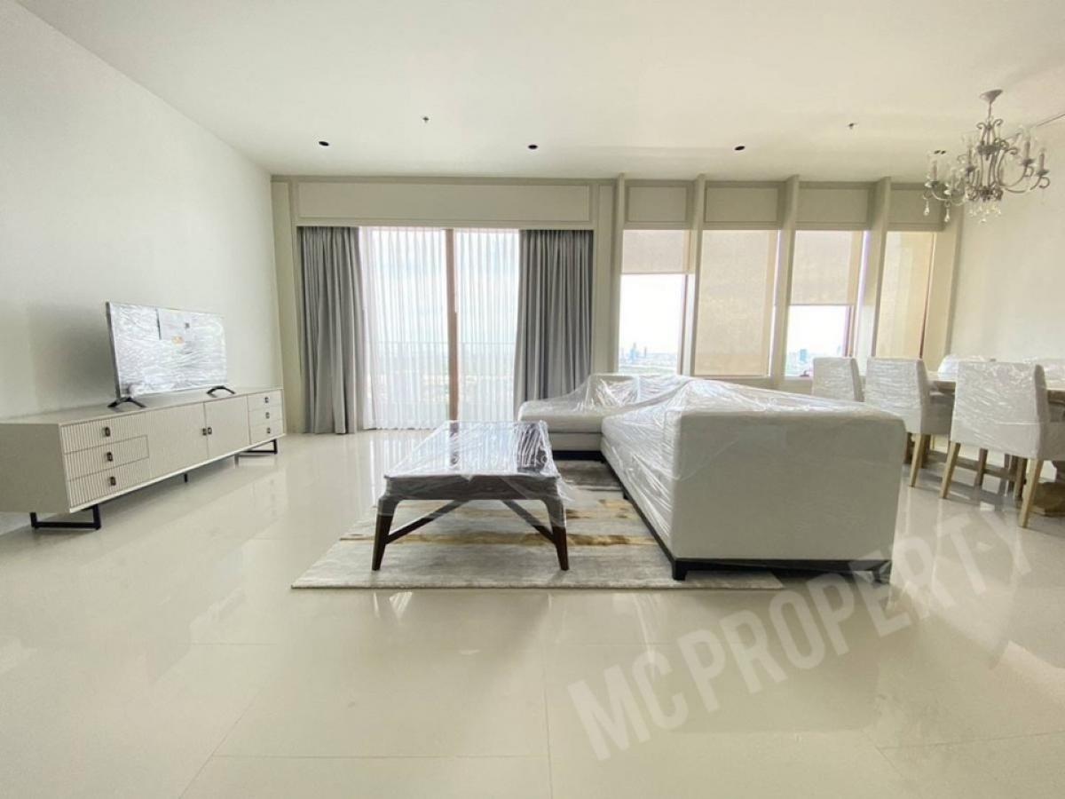 The Emporio Place river view 3 bedroom 161sqm for sale only 29.5Mb please contact 0816878954