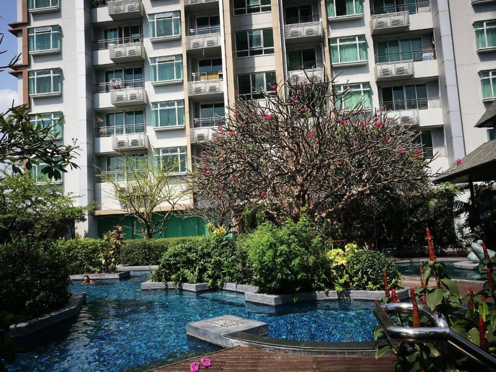 Circle Condominium for rent, Petchburi Road