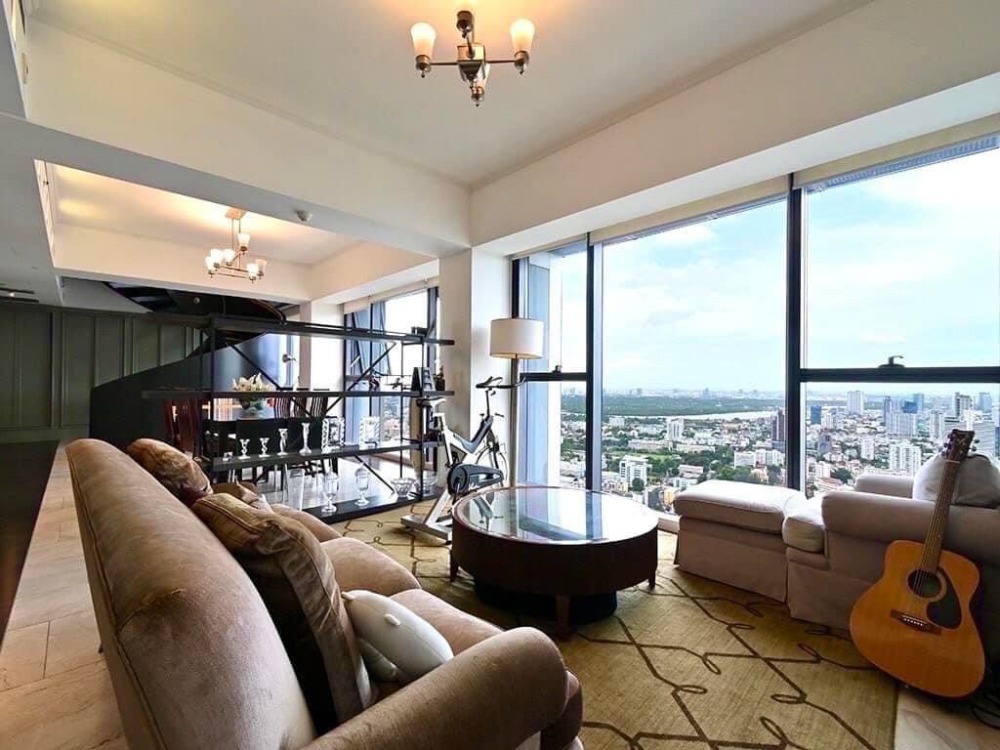 ❖ Duplex Type ❖ ชั้น 50+ 366.00 ตร.ม. | 4 ห้องนอน 5 ห้องน้ำ | คอนโดใกล้ รพ. BNH 3 นาที, รร.เซนต์โยเซฟคอนเวนต์ 4 นาที, BTS ช่องนนทรี 4 นาที