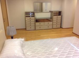 For sale condo Hyde sukhumvit 13 2 Bed 2 bath 114 Sq.m (S03-1742)