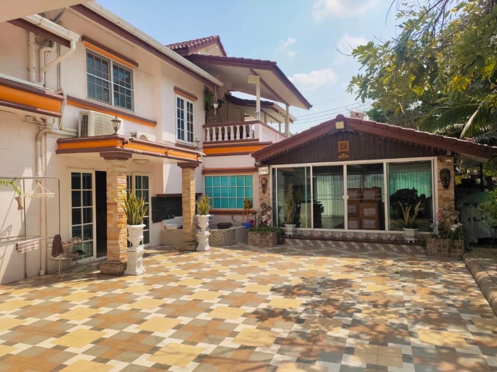 บ้านเดี่ยว 3 ชั้น ชลลดา สายไหม ริมทะเลสาบ เดินสางสะดวก ช้อปปิ้งสบาย บ้านเดี่ยว 3 ชั้น ชลลดา สายไหม ริมทะเลสาบ เดินสางสะดวก ช้อปปิ้งสบาย