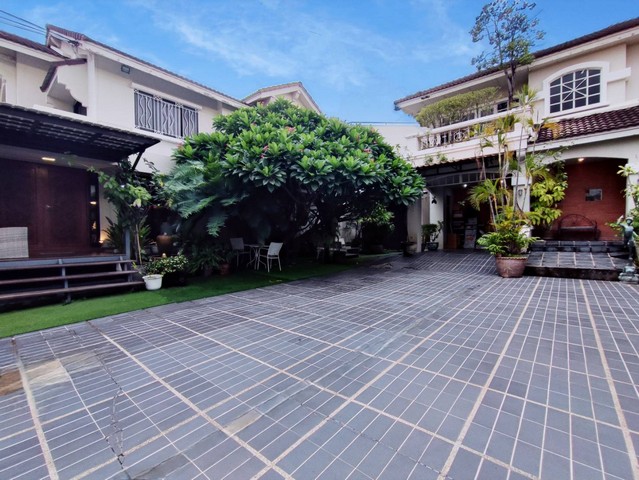 Single house for sale, Chaiyapruek, Watcharapol, Ram Intra 2 houses, area 207 sq m, convenient transportation, many entrances and exits Single house for sale, Chaiyapruek, Watcharapol, Ram Intra 2 houses, area 207 sq m, convenient transportation, many entrances and exits