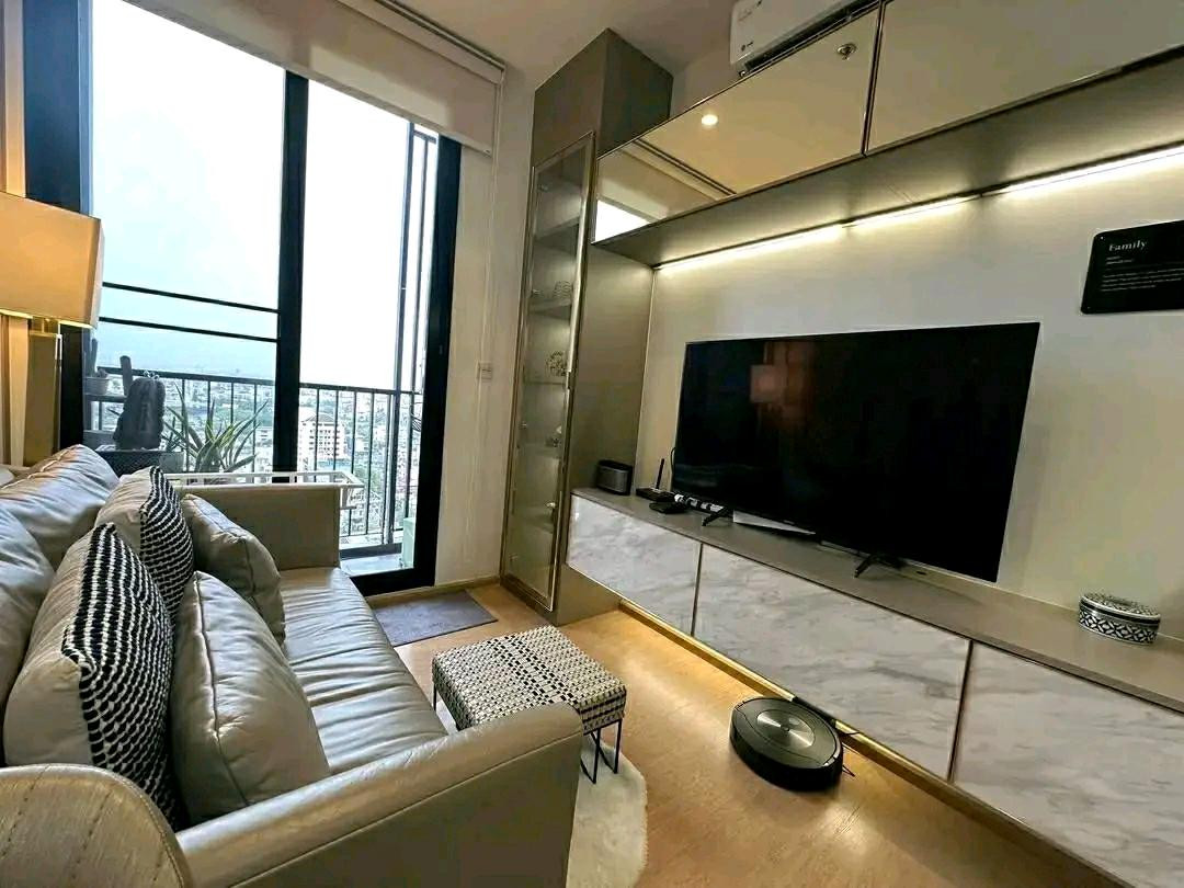 💫💫Look💫💫ing for New and Modern Pet Friendly Condo on Super High Floor near BTS Ekkamai ? 💫💫Look💫💫ing for New and Modern Pet Friendly Condo on Super High Floor near BTS Ekkamai ?