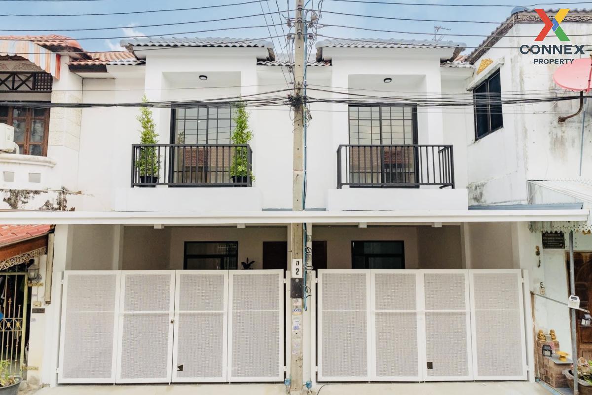 ขายทาวน์เฮ้าส์/ทาวน์โฮม บ้านนันทิชา 3/8 รีโนเวทใหม่ ไทรน้อย ไทรน้อย นนทบุรี CX-102172