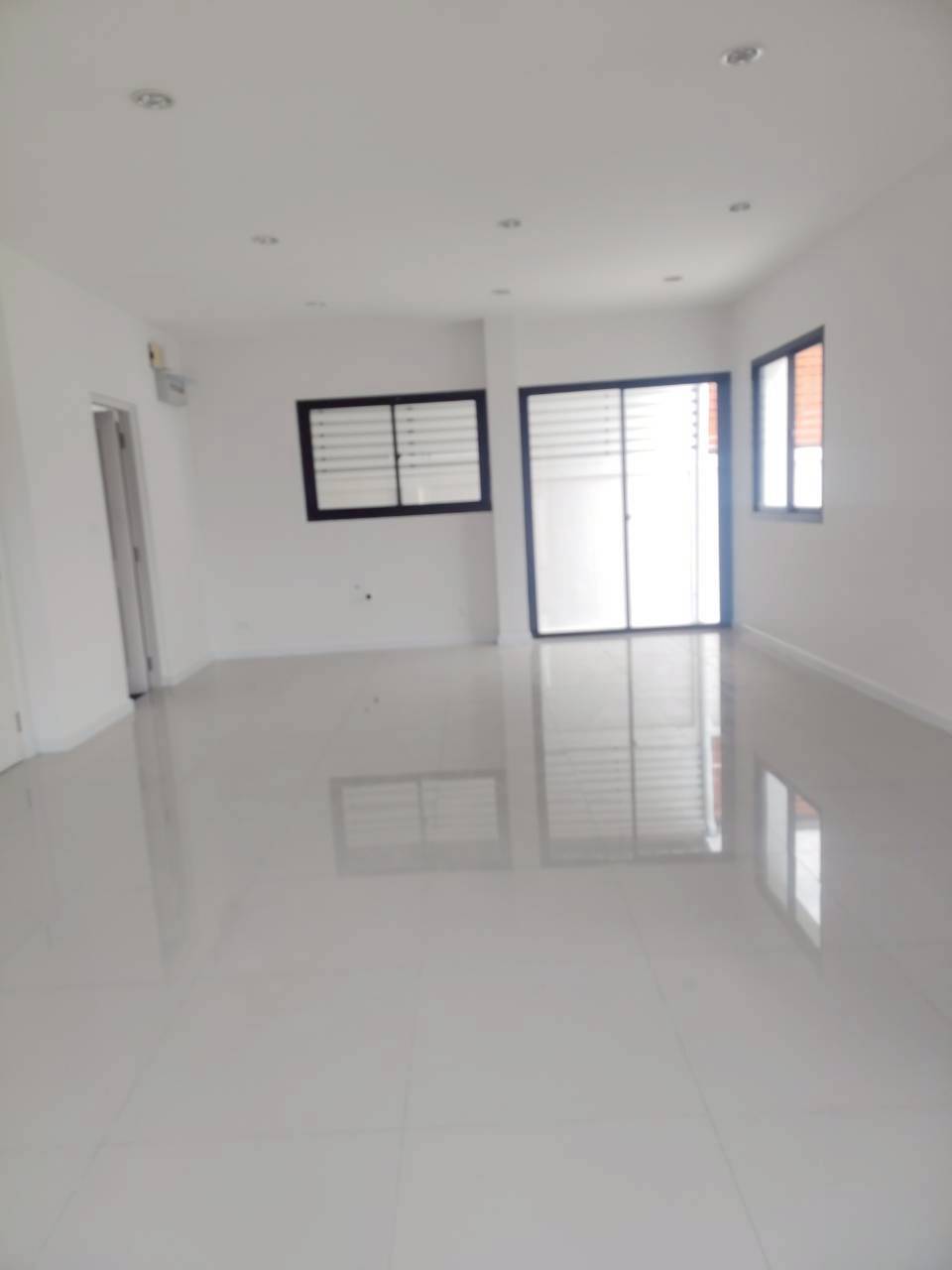 Townhome width 6.5 meter for rent in Viridian Prompt project – รูปที่ 3