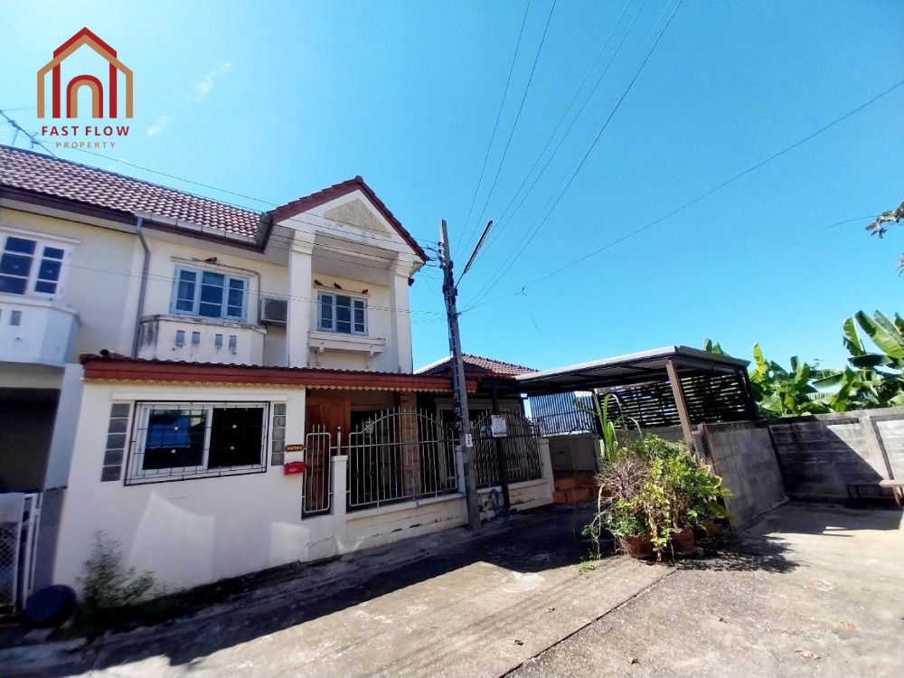 For sale: Townhouse, Laphawan 12, Chaiyaphruek-Chaeng Watthana Road, corner house, Thai kitchen extension with good quality kitchen counter, near Bang Bua Thong Hospital