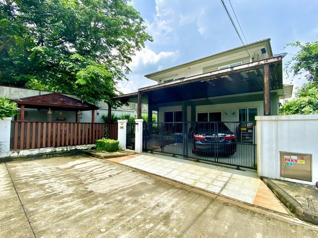 Single house for sale, Manthana Ramintra, Wongwaen, decorated, ready to move in, good location, near Fashion Island. Single house for sale, Manthana Ramintra, Wongwaen, decorated, ready to move in, good location, near Fashion Island.