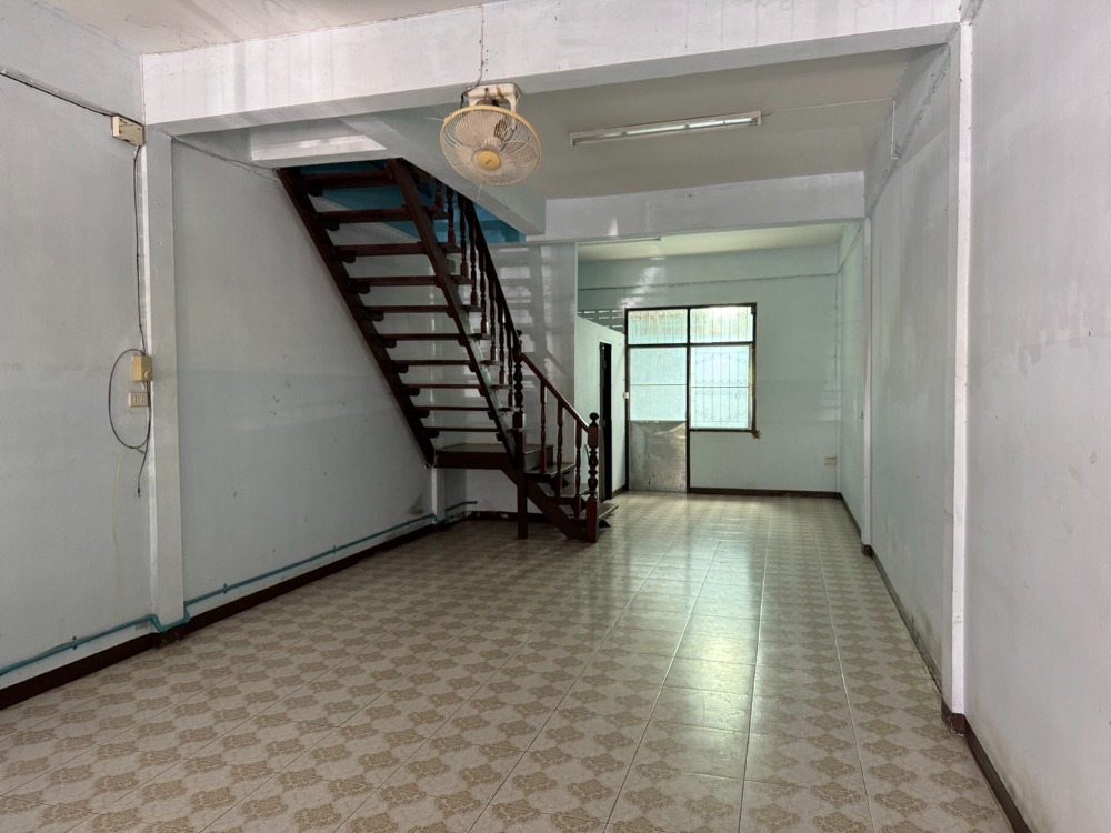 ขายทาวน์เฮ้าส์ 2 ชั้น ซอยพหลโยธิน 52 แยก 3 – รูปที่ 3
