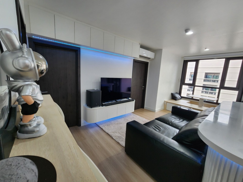 SVS-148 Condo for sale XT Huai Khwang, XT HUAIKWANG, size 54 sq m., 2 bedrooms, 2 bathrooms, 6th floor, Building B, MRT Huai Khwang. SVS-148 Condo for sale XT Huai Khwang, XT HUAIKWANG, size 54 sq m., 2 bedrooms, 2 bathrooms, 6th floor, Building B, MRT Huai Khwang.
