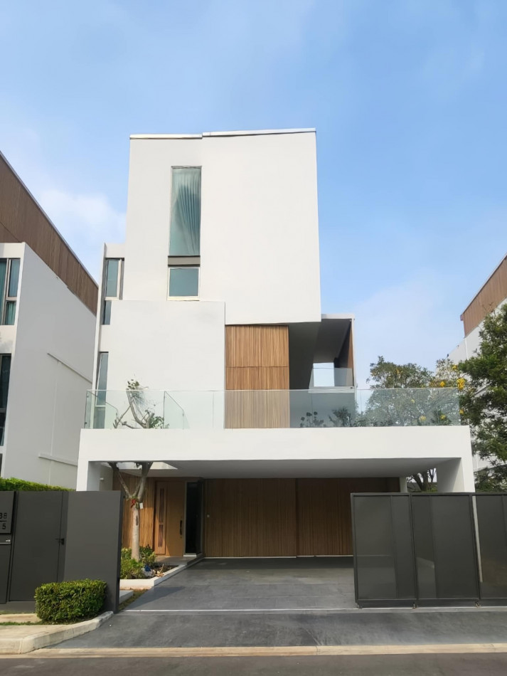 ให้เช่า บ้าน VIVE พระราม 9 บ้านเดี่ยว 3 ชั้น ใกล้ Club House เนื้อที่ 72 ตร.วา. พื้นที่ใช้สอย 324 ตร.ม. 3 ห้องนอน 4 ห้องน้ำ จอดรถ 3 คัน ให้เช่า บ้าน VIVE พระราม 9 บ้านเดี่ยว 3 ชั้น ใกล้ Club House เนื้อที่ 72 ตร.วา. พื้นที่ใช้สอย 324 ตร.ม. 3 ห้องนอน 4 ห้องน้ำ จอดรถ 3 คัน