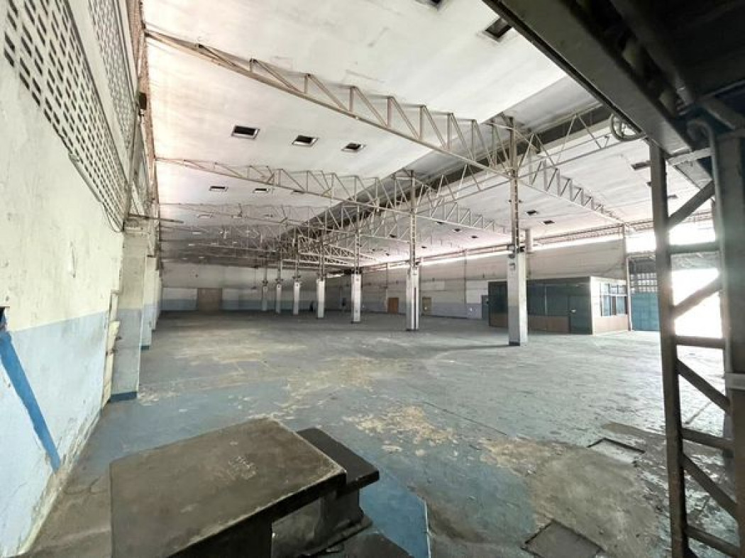 Warehouse for rent, Tha Phra, Charansanitwong, size 1349 sq m., near MRT Tha Phra Warehouse for rent, Tha Phra, Charansanitwong, size 1349 sq m., near MRT Tha Phra