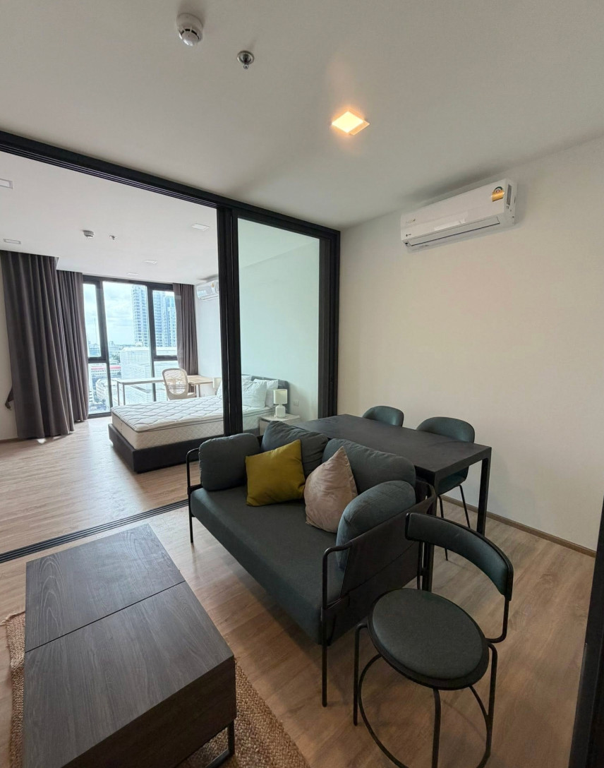 The dream sample room XT Phayathai only 21,000 33 sqm, beautifully decorated, as advertised, near MRT Phayathai 500 m. Hurry and book. If interested, you can make an appointment to see the room. Kaem 064-6696546 (add this number on Line) The dream sample room XT Phayathai only 21,000 33 sqm, beautifully decorated, as advertised, near MRT Phayathai 500 m. Hurry and book. If interested, you can make an appointment to see the room. Kaem 064-6696546 (add this number on Line)