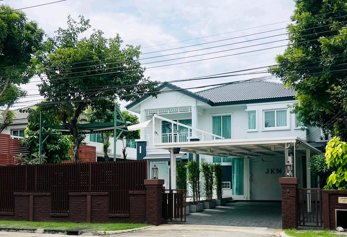 Single house for rent, Vararom Premium Watcharapol Chatuchak, luxury, with private swimming pool 🏄♀️💸🎊 Single house for rent, Vararom Premium Watcharapol Chatuchak, luxury, with private swimming pool 🏄♀️💸🎊