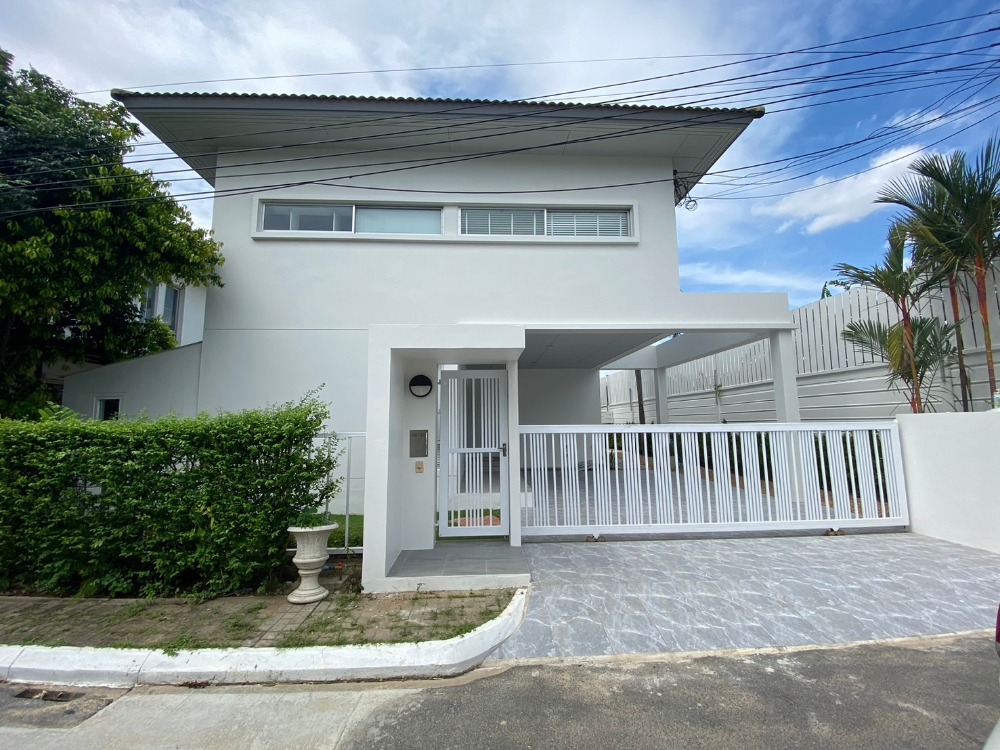 🏠 Noble Geo Rama 5 detached house, good location, on the main road, newly decorated throughout the house | 3 bedrooms, 3 bathrooms | 59.70 sq m.